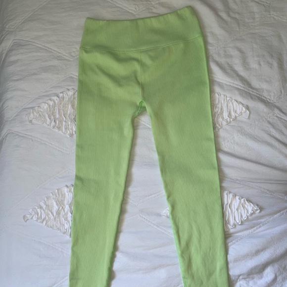 Fabletics High Waisted Seamless Rib Leggings Size Large - Picture 2 of 9